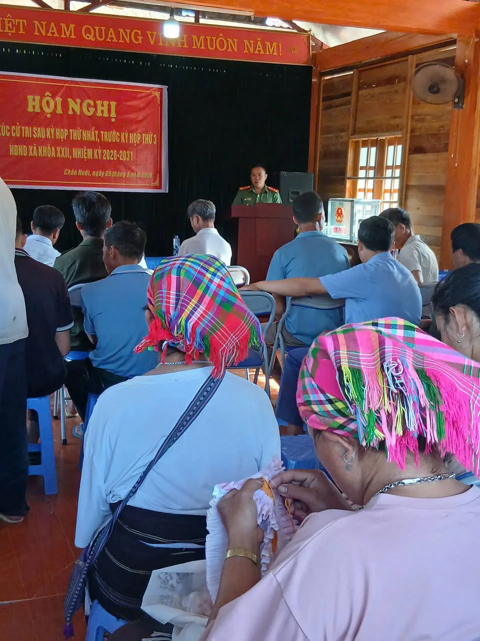 Công an xã Khun Há tổ chức tuyên truyền pháp luật về an ninh mạng cho hơn 120 người dân bản Chinh Sáng
