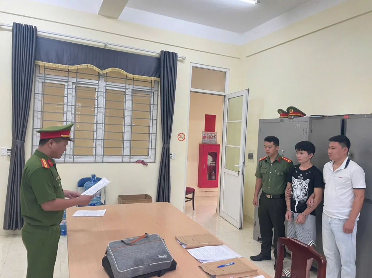 Cơ quan cảnh sát điều tra thông báo quyết định khởi tố vụ án, khởi tố bị can và lệnh bắt bị can