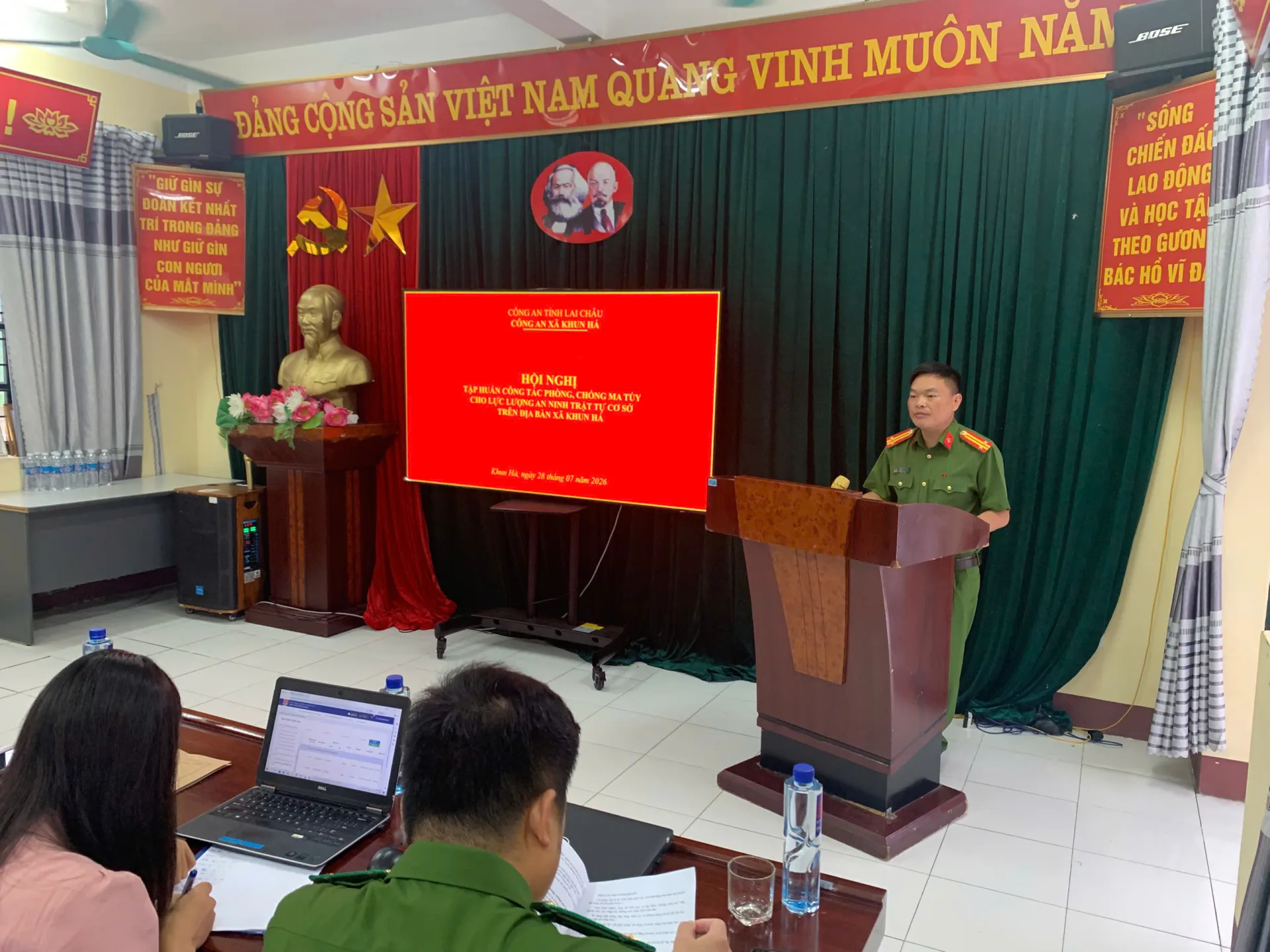 Công an xã Khun Há chủ động tập huấn, bồi dưỡng nghiệp vụ cho tổ ANTT ở cơ sở sau khi kiện toàn, sắp xếp thôn bản