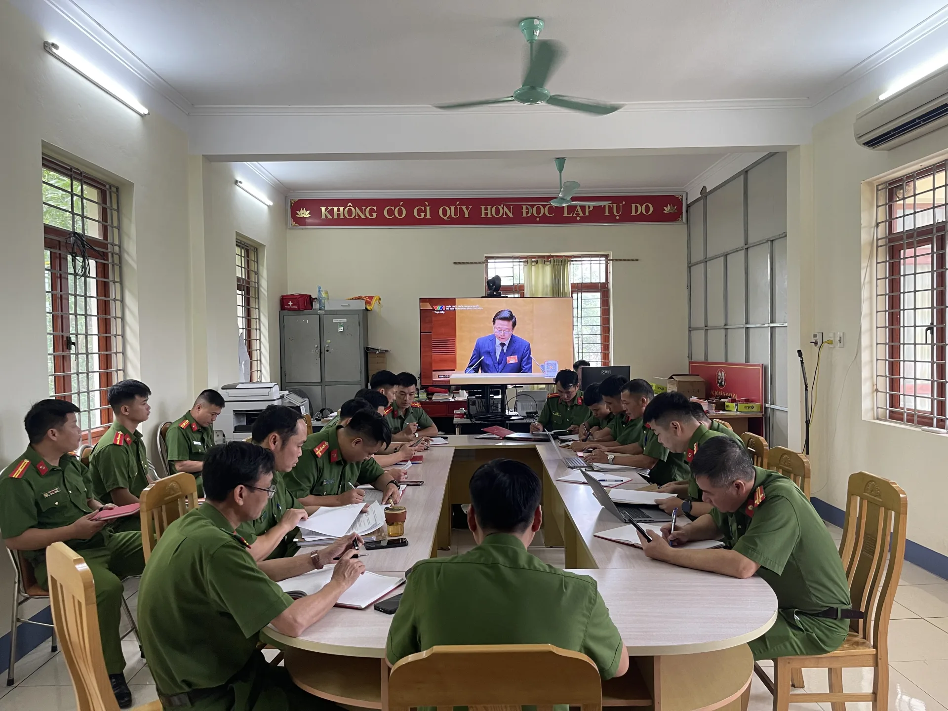 Nậm Tăm: Tổ chức nghiên cứu, học tập, thực hiện Nghị quyết Hội nghị lần thứ ba Ban Chấp hành Trung ương Đảng khóa XIV